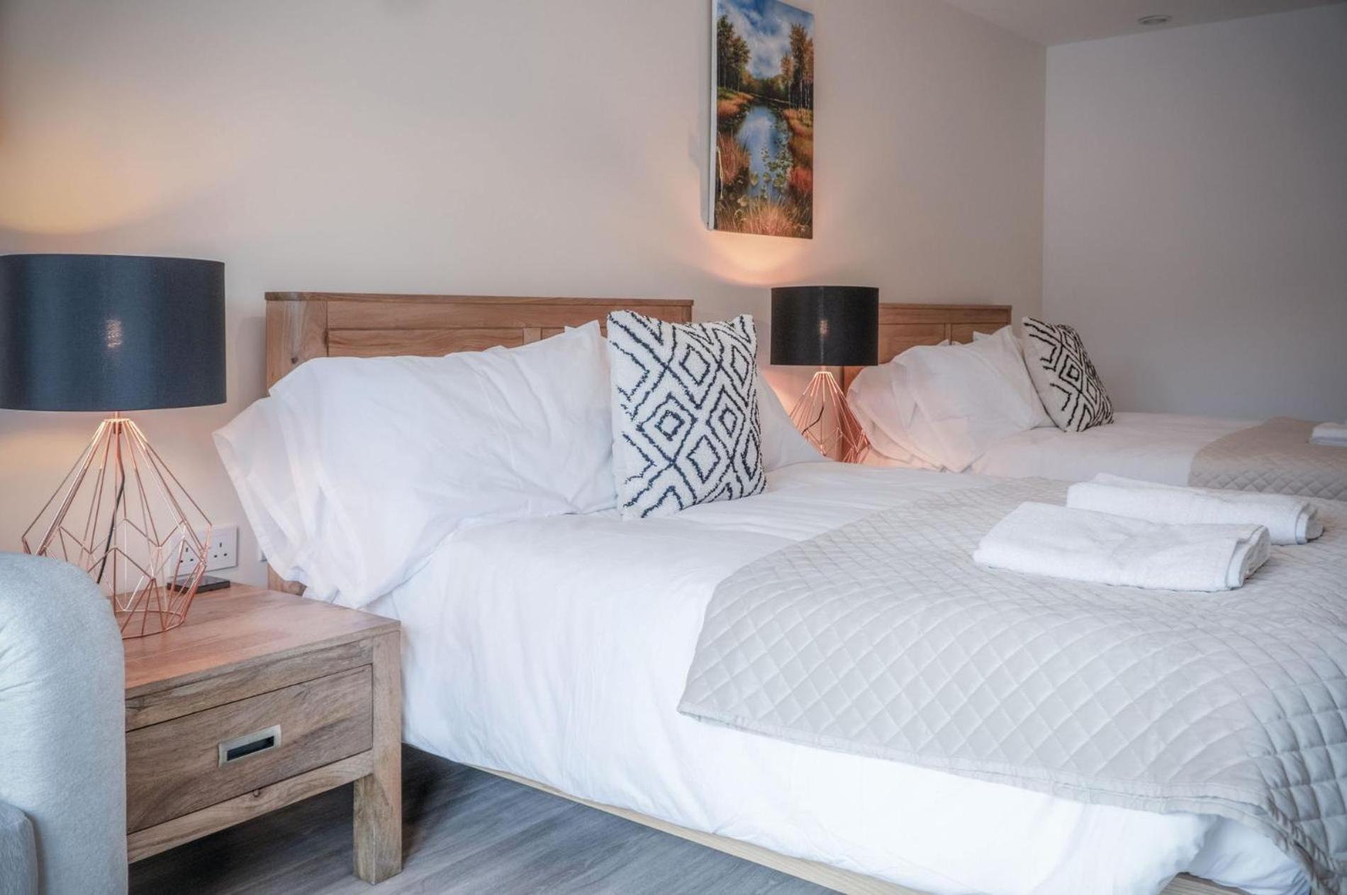 Suite 3 - Sleeping Giant Hotel - Pen Y Cae Inn Brecon Esterno foto