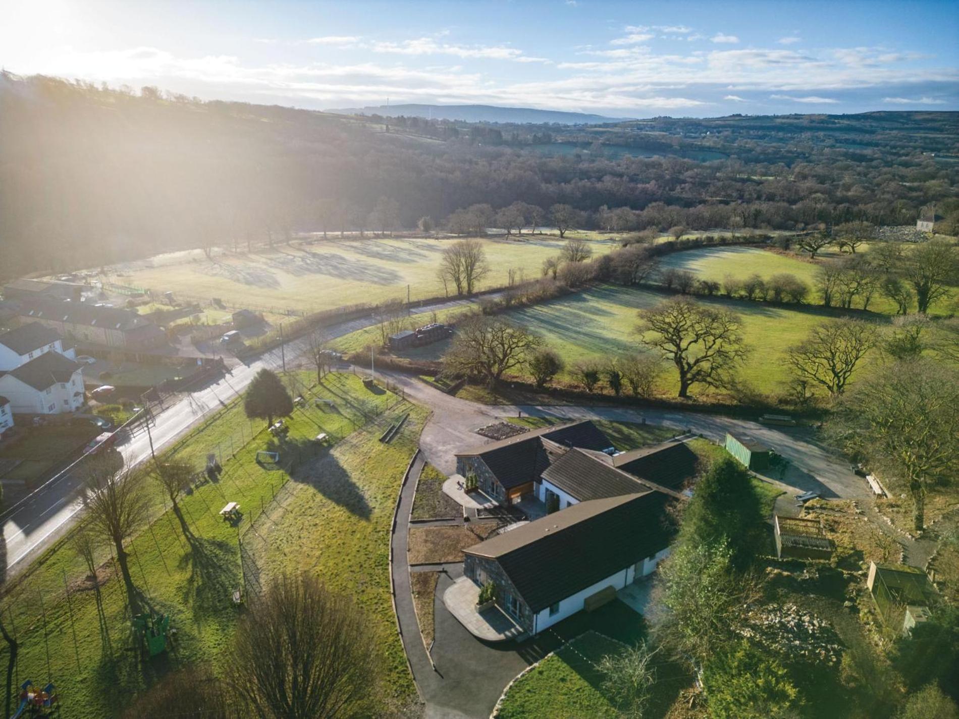 Suite 3 - Sleeping Giant Hotel - Pen Y Cae Inn Brecon Esterno foto