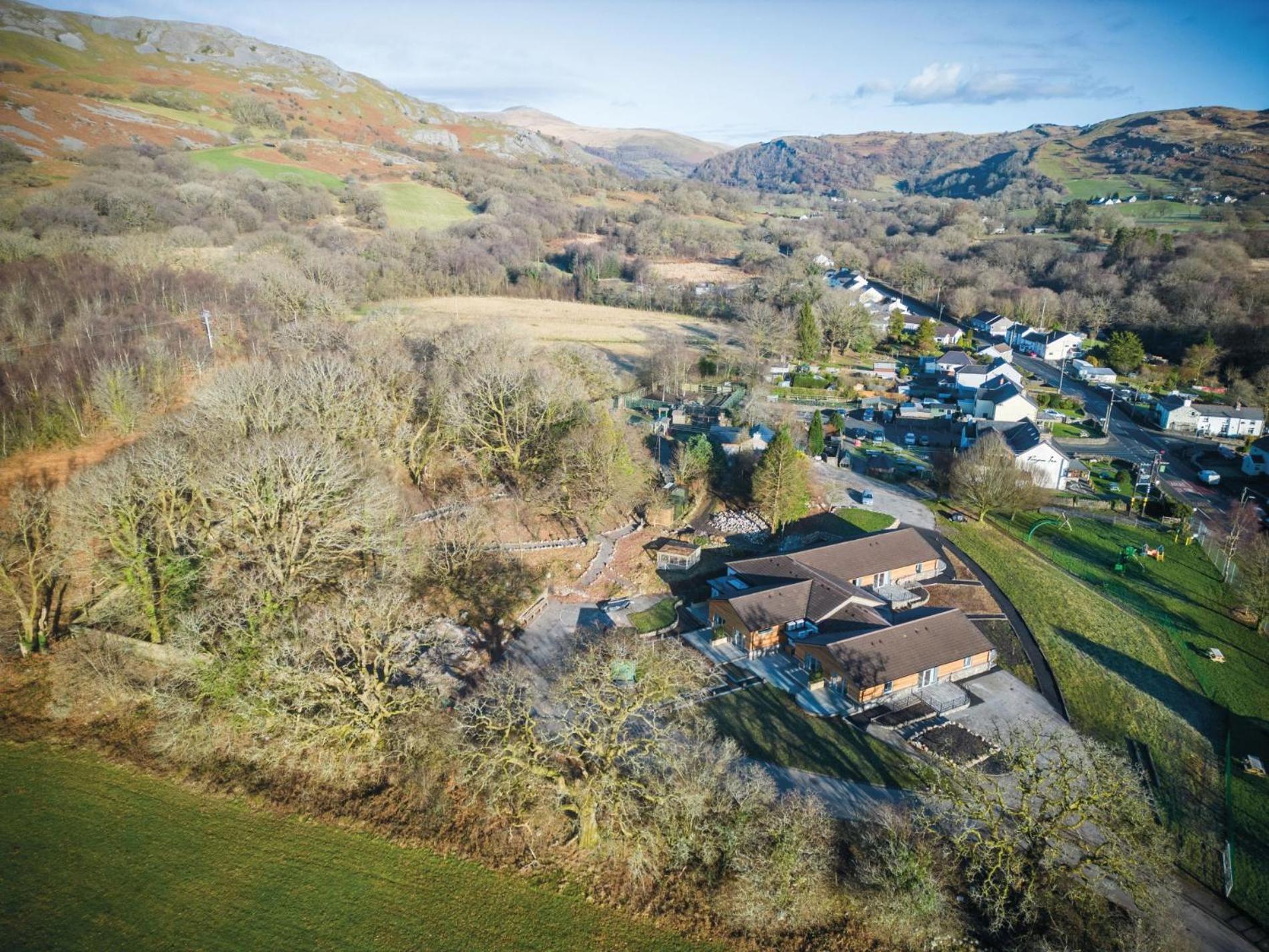 Suite 3 - Sleeping Giant Hotel - Pen Y Cae Inn Brecon Esterno foto